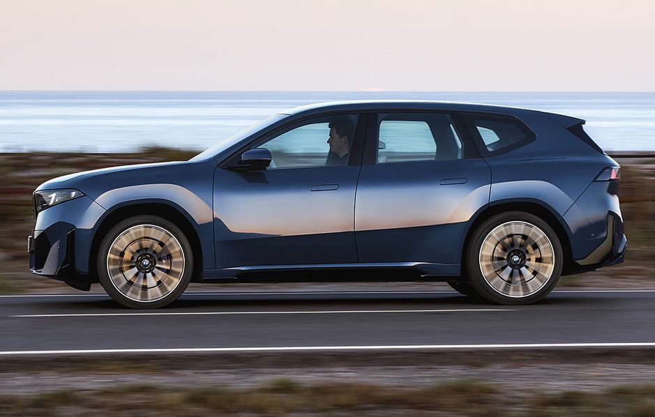 Rozmermi pripomína iX3 súčasné spaľovacie iX....