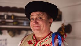 COOP Jednota, bača a honelník