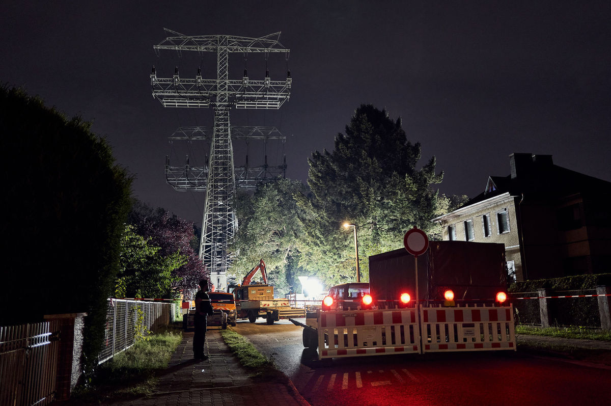 Nemecko Berlín výpadok elektriny stožiar