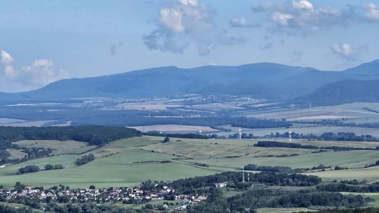 Z vyhliadkovej veže vidno aj takmer celé...