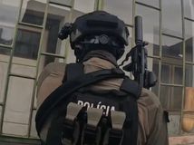polícia SR  Zásah, policajti, komando