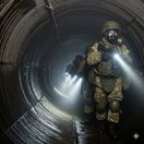 Vojaci postupujú cez plynovod - obrázok...