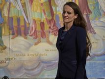 Oana Toiuová, Rumunská ministerka zahraničia