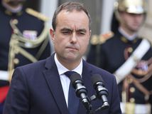 premiér Sébastien Lecornu, Francúzsko