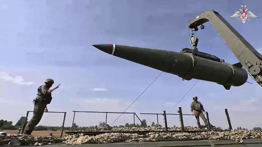 Putin vysiela svetu signál. Rusi nasadili rakety, ktoré zničili dohodu o jadrovom odzbrojení. Ukrajina varuje Európu