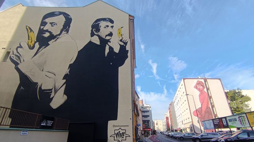 Lasica, Satinský, murál