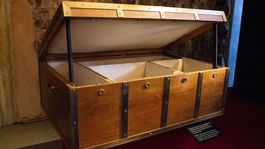 Debna z dubového masívu, v ktorej sa v roku...