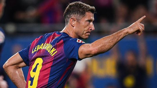 Kanonier Lewandowski zrejme opustí Barcelonu. Kontaktoval ho klub spoza Atlantiku