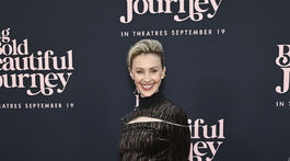 Herečka Sarah Gadon na premiére filmu A Big...