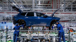 P90617874 high Res bmw-group-plant-debr