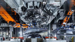 P90618030 high Res bmw-group-plant-debr