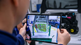 P90618062 high Res bmw-group-plant-debr