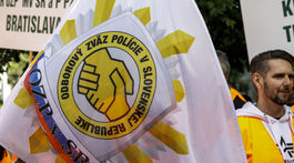 SR Bratislava NRSR Polícia Odbory Zhromaždenie BAX