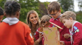 Prvá dáma USA Melania Trump sa stretla s malými...