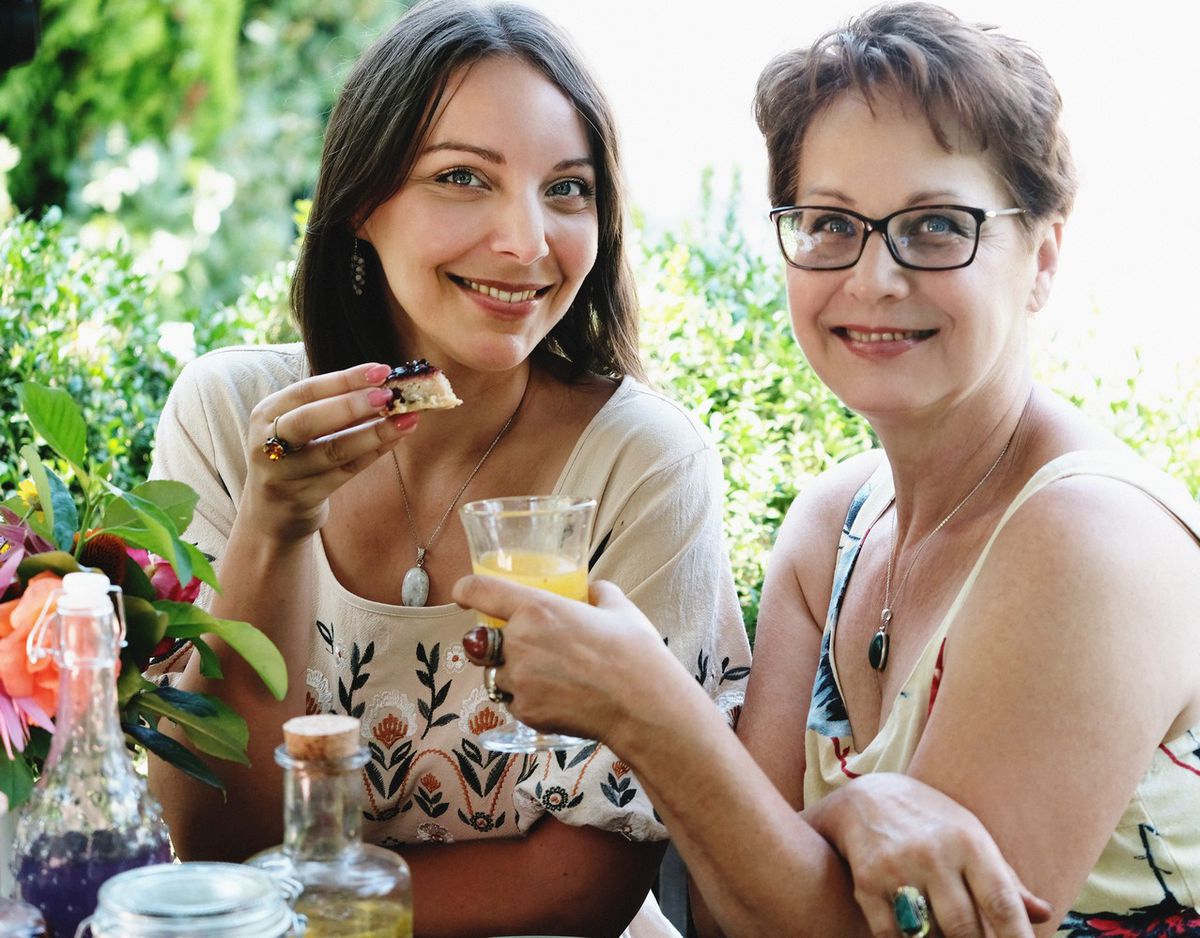 Iveta Henzelyová a jej dcéra Aurélia Prasličková.