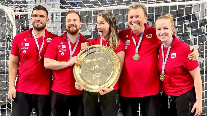 Tréner slovenskej reprezentácie kadetiek Pavol...