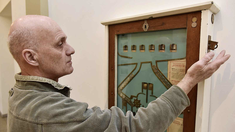 Forbes, múzeum, herný prístroj