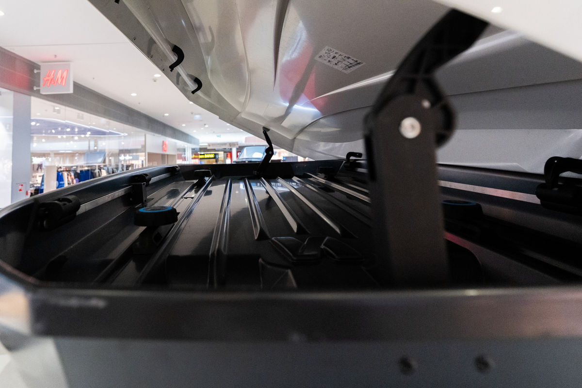 Aj napriek nízkej siluete má box objem až 320...