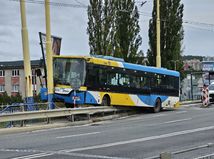 Košický autobus MHD havaroval