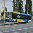 Košický autobus MHD havaroval