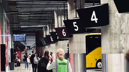 Autobusová stanica Nivy počas 