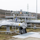 Maďarský strategický závod v plameňoch: Orbán nevylúčil vonkajší útok. Vyšetrovanie požiaru v Százhalombatte pokračuje