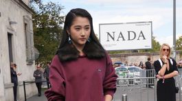 Guan Xiaotong prišla tiež na prehliadku Prada...