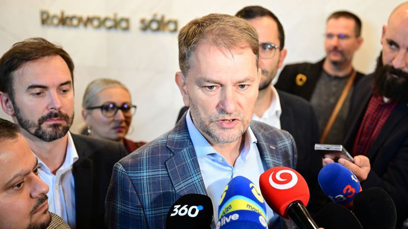 SR NRSR ústava zmena novela schválenie BAX,...