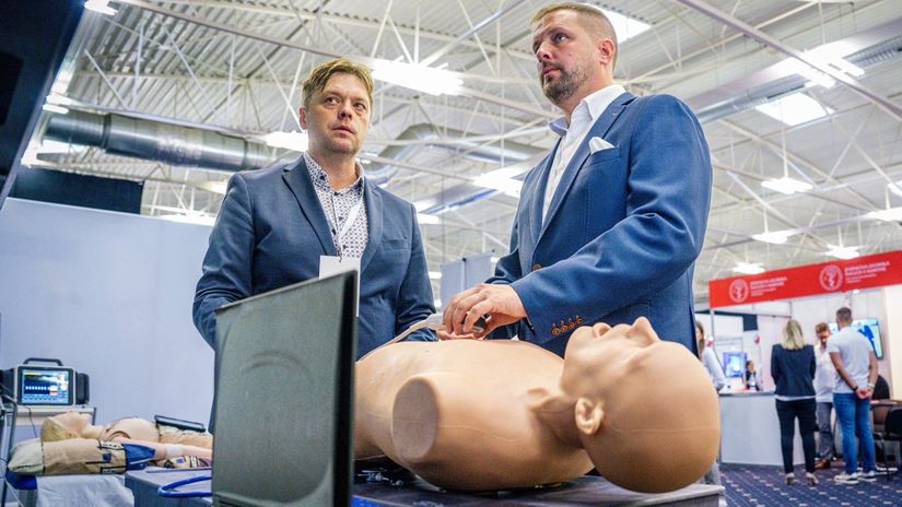 Minister zdravotníctva Kamil Šaško a doc. RNDr....