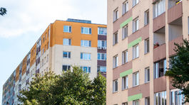 Petržalské paneláky sú síce odolné, rovnako ako...