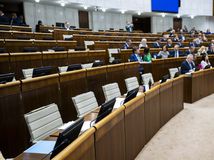Parlament / Koalícia /