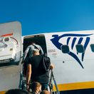 Ryanair, lietadlo, letisko, boarding, nástup, cestovanie, dovolenka