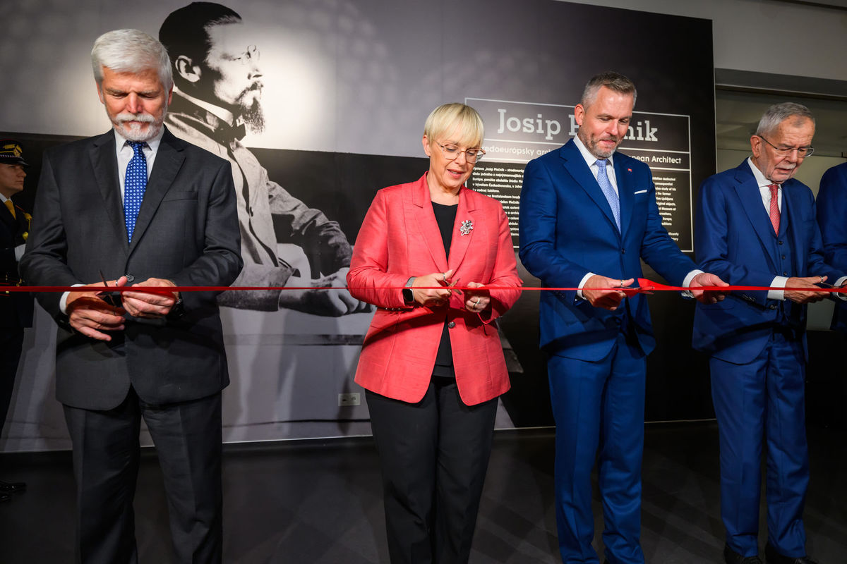 Na snímke zľava prezident ČR Petr Pavel,...