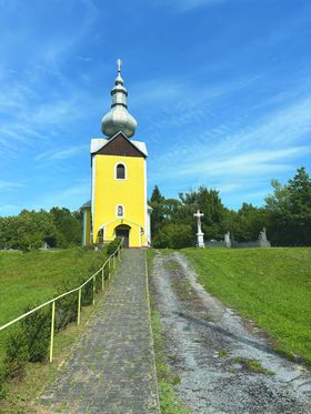 Kostol v Mikovej.