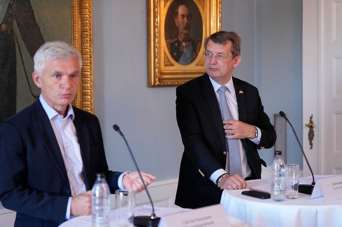 Troels Lund Poulsen , Thomas Ahrenkiel