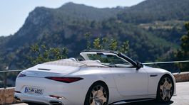 Mercedes-Benz SL Monogram Maybach 6