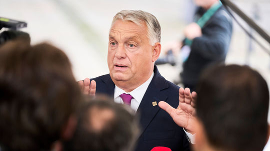 Viktor Orbán opäť sľubuje 14. dôchodok. Má však podmienky