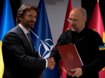 ONLINE: Slovensko obnovuje vojenskú pomoc Ukrajine. Kaliňák v Kyjeve prisľúbil Boženy aj techniku