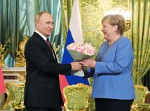 Merkelová poslúžila Putinovi. Výrokmi o...