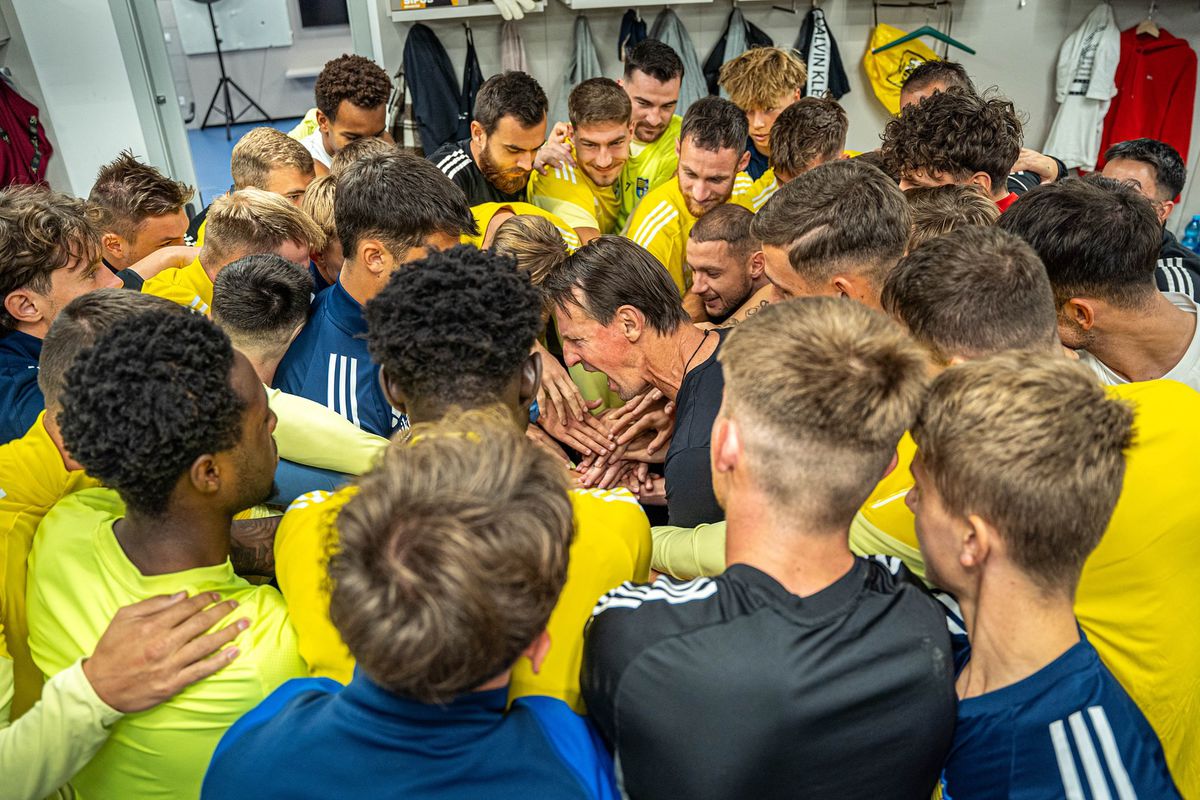 František Straka stmeľuje košickú kabínu hneď...