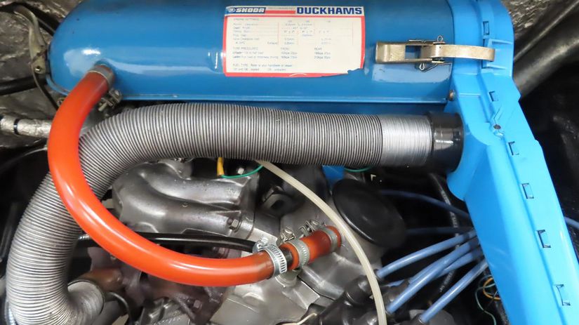 Vzadu uložený 4-valec 1,3 OHV je s 8-kanálovou...