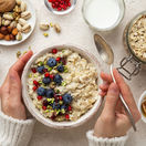 Skromné jedlo, ktoré dobylo svet. Dnes má svoj deň ovsená kaša 