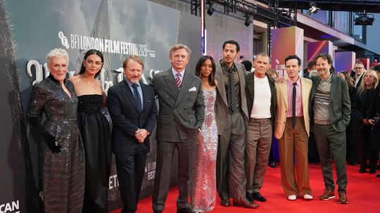 Glenn Close (zľava), Mila Kunis, Rian Johnson,...