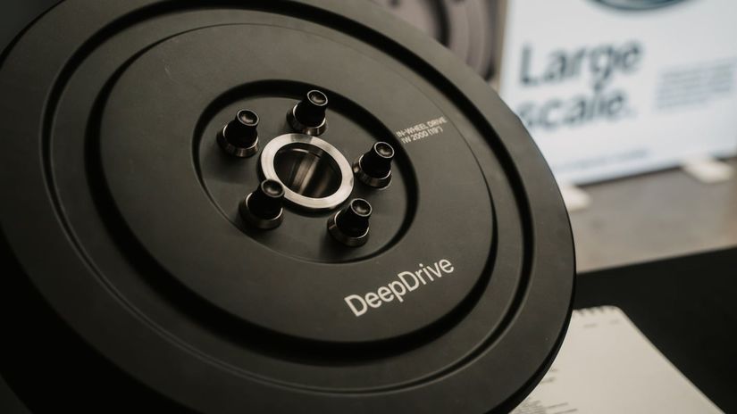 DeepDrive - dvojrotorový predlžovač dojazdu