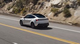 Tesla Model Y Standard 7