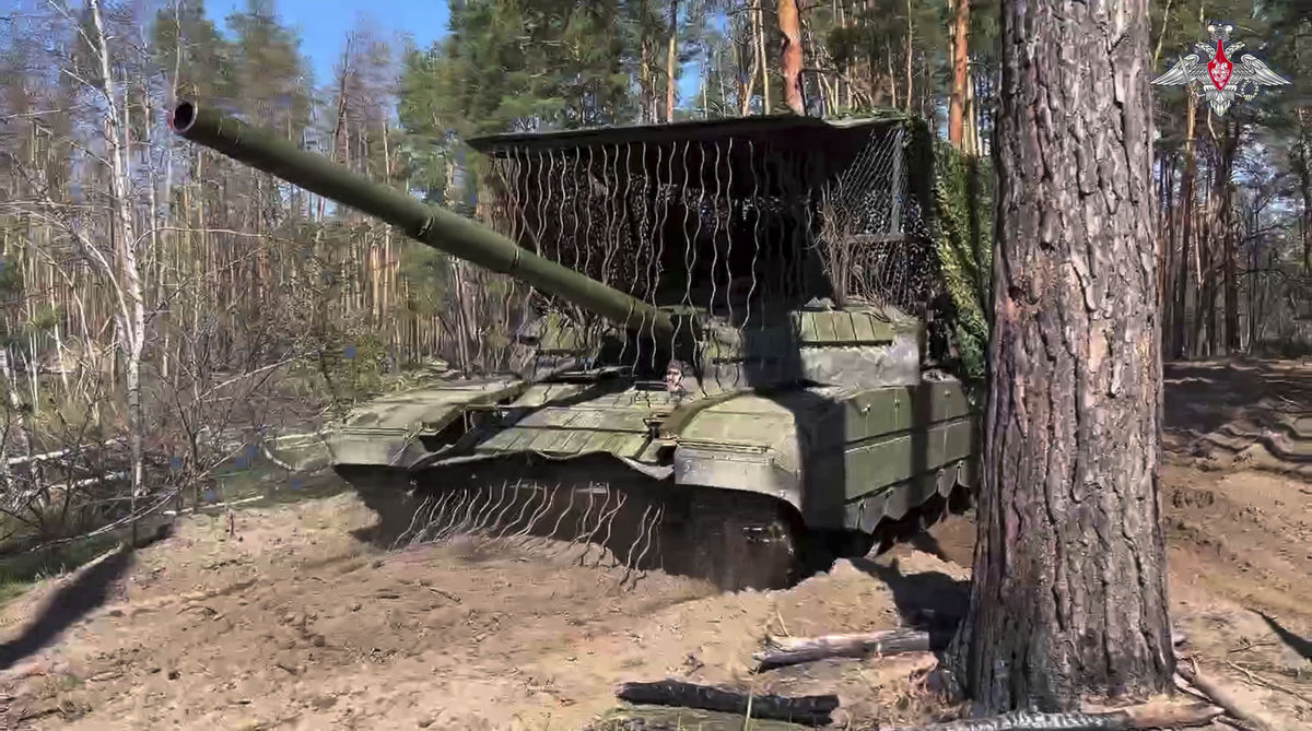 vojna na Ukrajine, Rusko, T-90