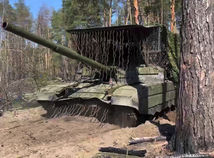 vojna na Ukrajine, Rusko, T-90
