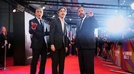 George Clooney, režisér Noah Baumbach a herec Adam Sandler 