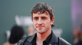 Herec Paul Mescal uviedol film Hamnet.