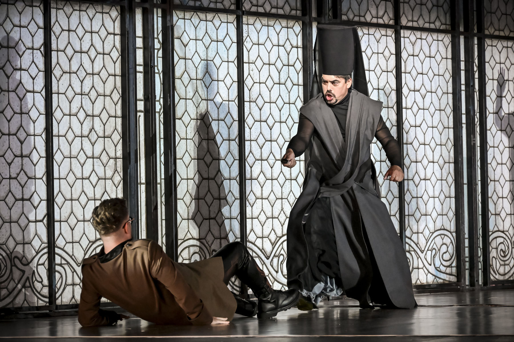 Daniel Čapkovič ako Dagonov veľkňaz v opere...